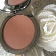 Biguine Makeup poudre de soie compacte  skin irisée lissante et unifiante neuf