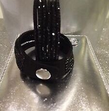 Sublime Bracelet Cloute Multi Rangs Noir  Tout Strass Fermoir Pression