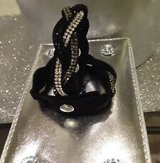 Sublime Bracelet Cloute Multi Rang Noire Argent  Tresse Strass Fermoir Pression