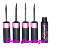 Hello Kitty pretty eyeliner magnétic look mat brun pinceau fin tenue 24h neuf