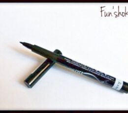 Rimmel - Yeux - Feutre Eyeliner Scandaleyes Noir Waterproof Sa Mine Tracer Epais Ou Fin