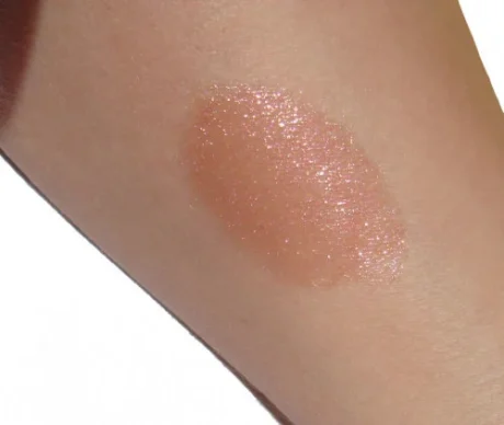 luciu-de-buze-gloss-buze-loreal-glam-shine-nuanta-104-amber-fidelity~21457